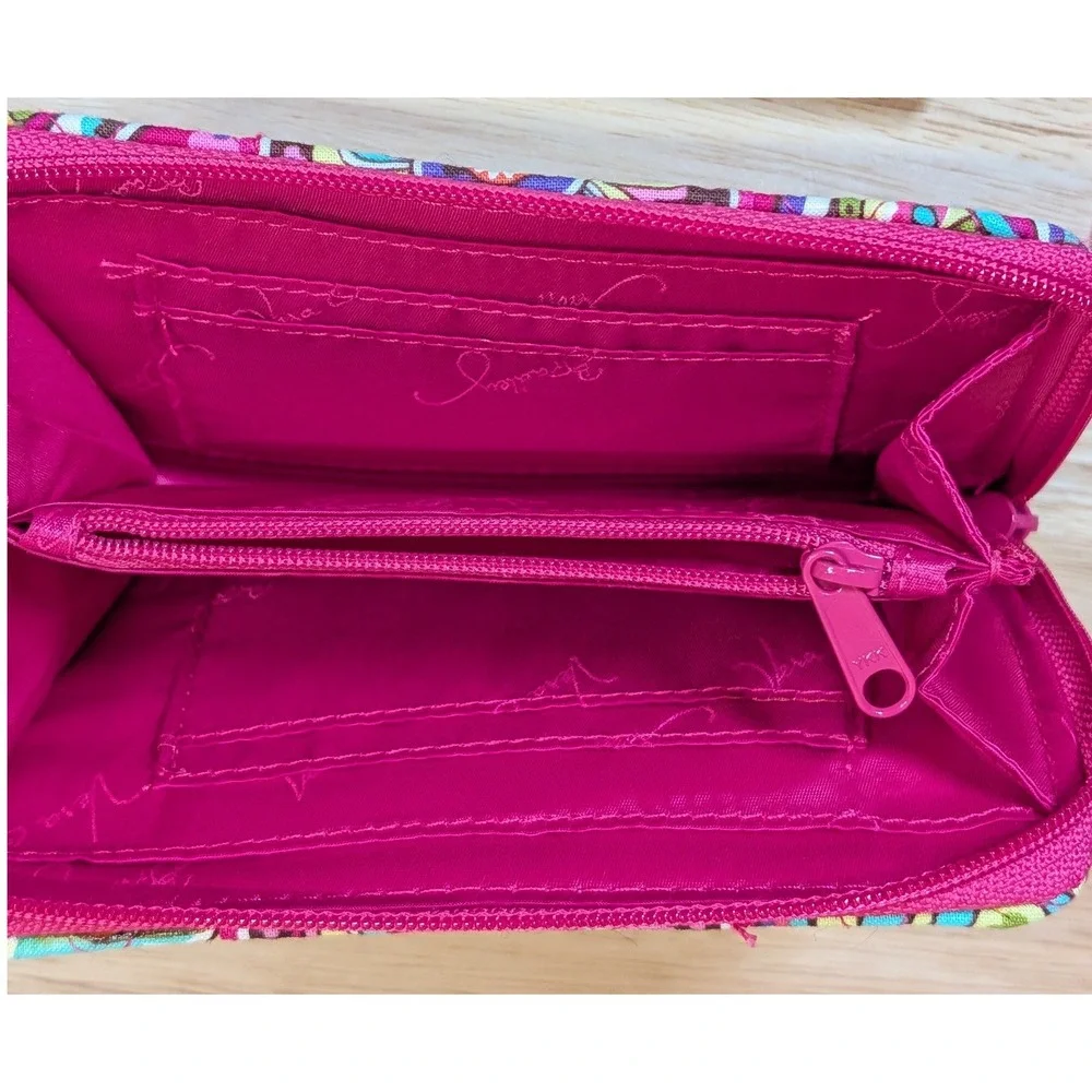 Vera Bradley Pink Paisley Quilted Cotton Zip Around Wristlet Wallet Organizer - Picture 5 of 5